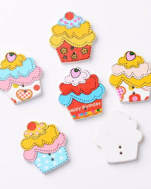 Nasturi din lemn - cupcake