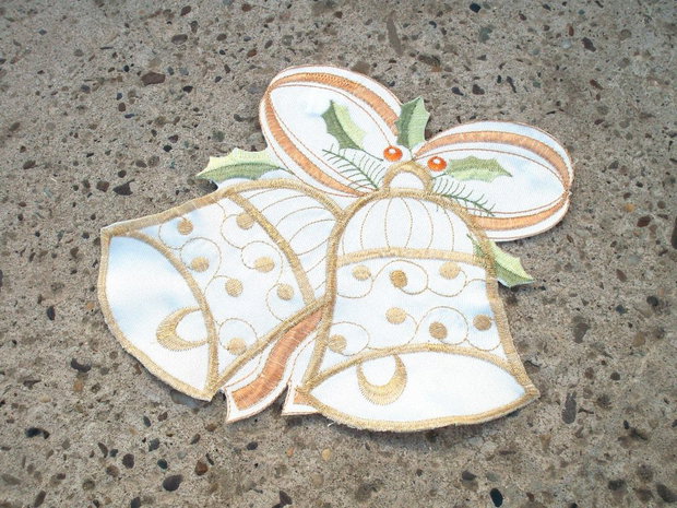 Broderie 1-353