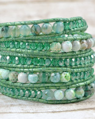 Bratara wrap din snur de piele, cristale si agate ''Muguet''