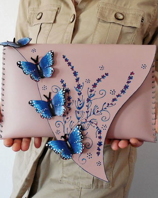 poseta plic handmade unicat din piele naturala -Lavender Butterflies