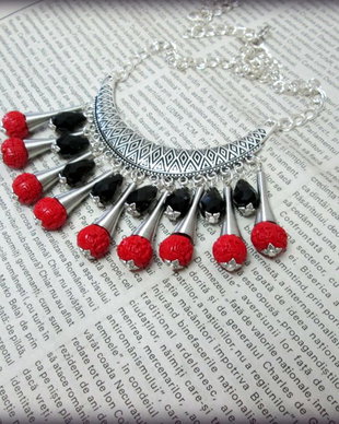Colier cinabru 3