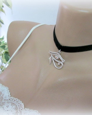 Choker 7