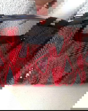 GEANTA TAPISERIE BRODATA MANUAL CU MARGELE SI PAIETE MANERE METALICE