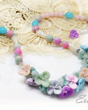 Set colier si  cercei cu floricele pastelate(3)