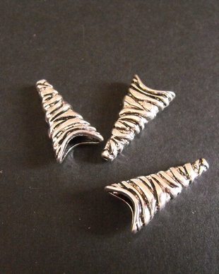 CONURI - 24 X 12 X 6 MM