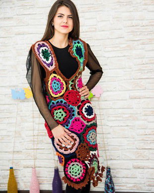 rochie crosetata , cercuri ,cercuri , multe cercuri
