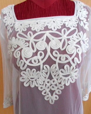 bluza tull cu aplicatii