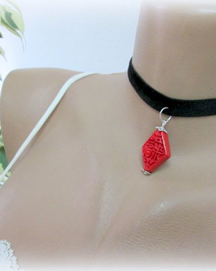 Choker 10