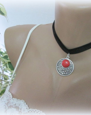 Choker 11