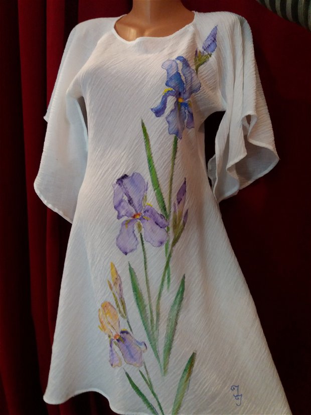 Rochie din panza topita alba pictata cu irisi