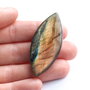 Cabochon Labradorit Marquise - ocru aramiu
