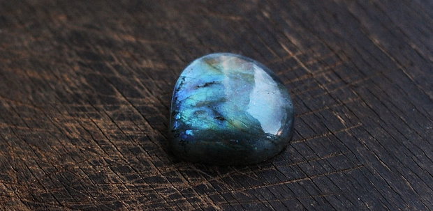 Cabochon Labradorit Lacrima - 70 carate  - spectrolit  - IIL9