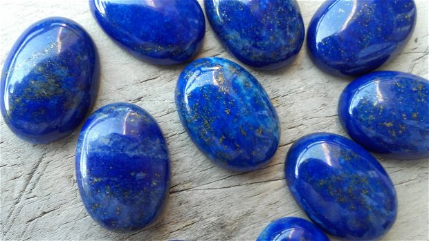 Cabochon lapis lazuli, 25x18 mm