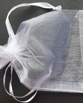 LAE39 - saculet organza alb