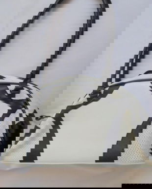 poseta alb cu bleumarin