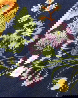 Fata de masa brodata