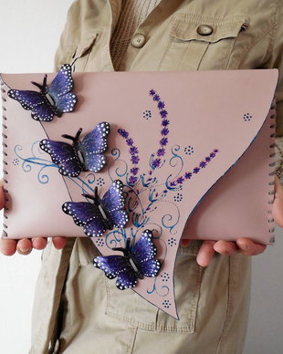 poseta plic handmade unicat din piele naturala -Real Lavender Butterflies