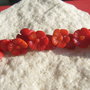 Garofita mare lucrata manual din coral rosu aprox 9-10x5 mm