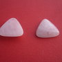 REZERVATE....  (2 bucati) Cabochon triunghiular din cuart roz aprox 4x14x14 mm