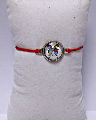 Bratara snur si cabochon Fluture