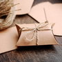 Set 10 cutiute carton natur/ kraft - pernute cu fir de iuta