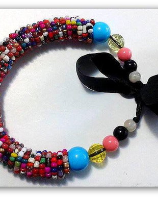 Colier  ,,May mix''