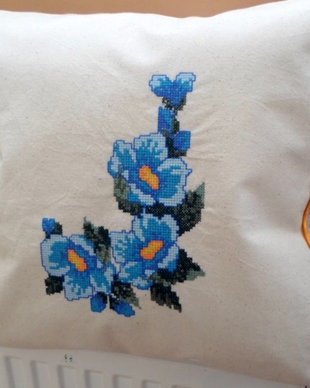 pernuta ornament cu broderie