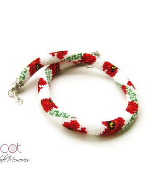Colier crosetat cu margele de nisip, motiv floral-Maci