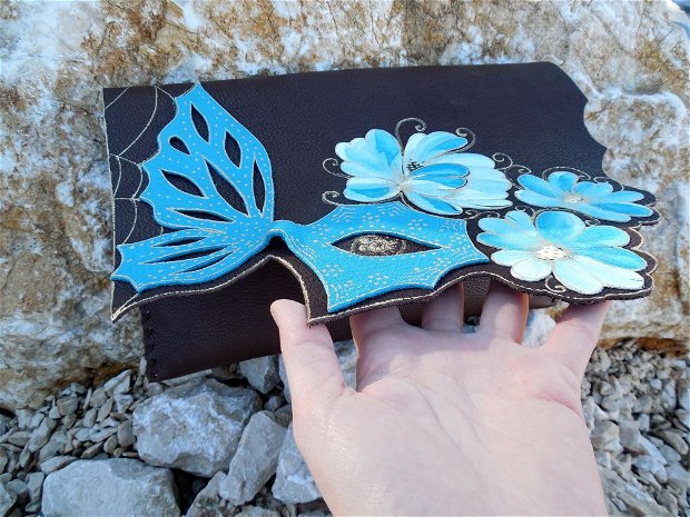 poseta plic handmade unicat din piele - Blue Butterfly Masquerade