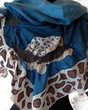 Esarfa de matase naturala cu insertii de lana impaslita