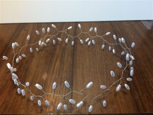 Coronită mireasă delicata/ Tiara cu perle albe / diadema