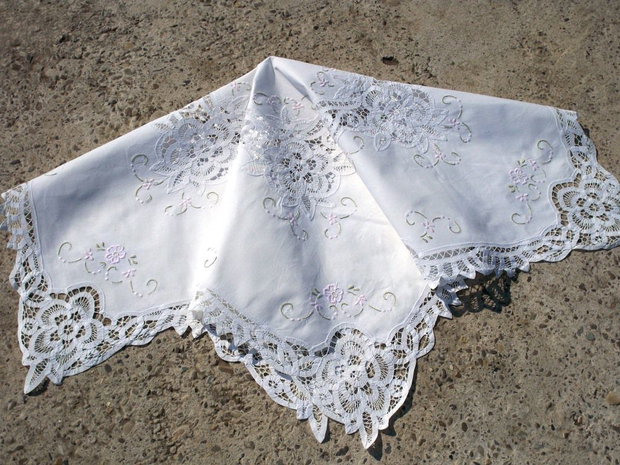 Broderie 1-379