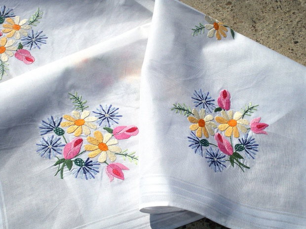 Broderie 1-380