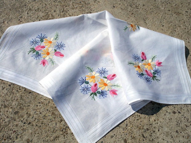 Broderie 1-380