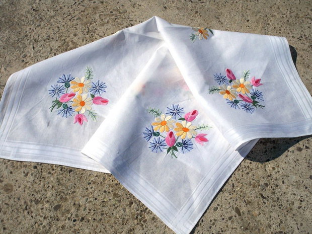 Broderie 1-380