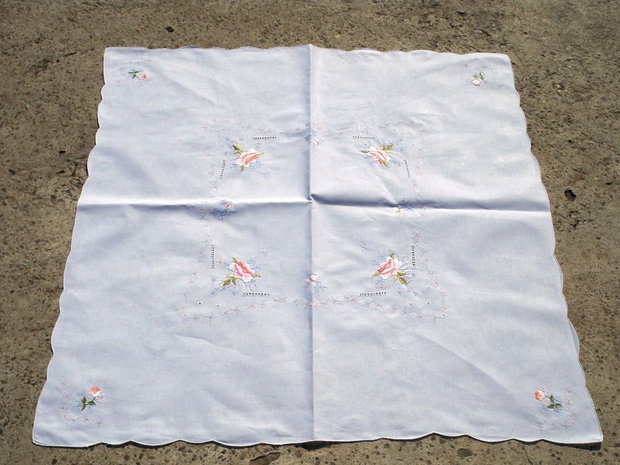 Broderie 1-381