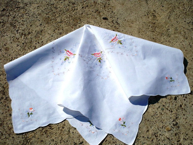 Broderie 1-381