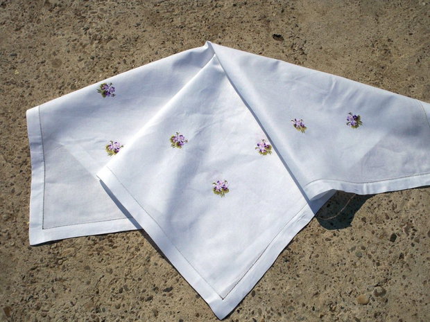 Broderie 1-383