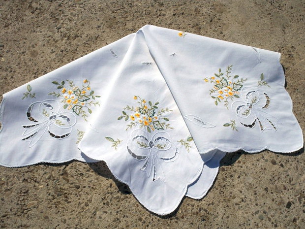 Broderie 1-384