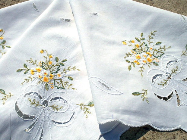 Broderie 1-384