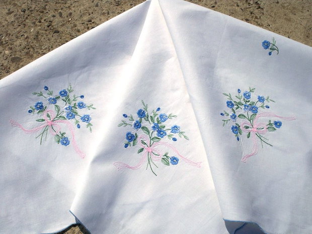 Broderie 1-386