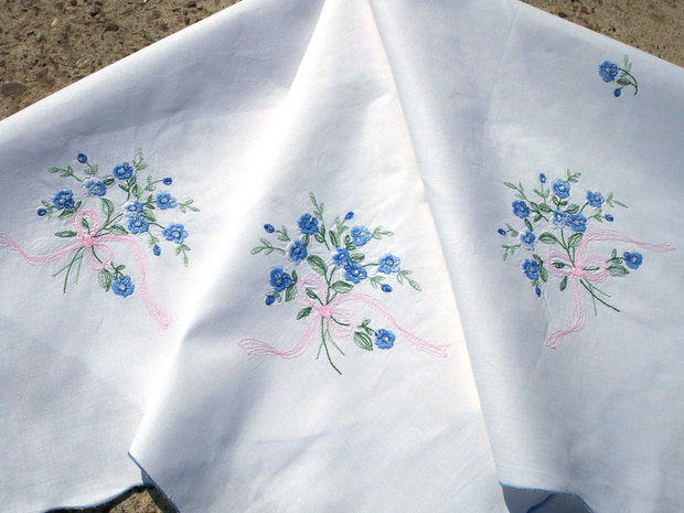 Broderie 1-386