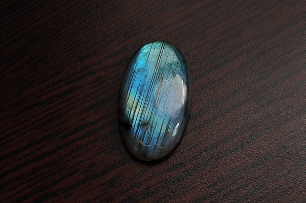 Cabochon Labradorit - Stralucire electrica  - Albastru, verde, galben
