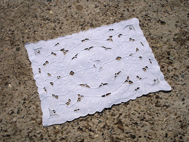 Broderie 1-406