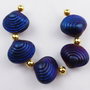 9568 - (2buc) Agata de sinteza, titanium / iridescent, scoica, 3D, 14x12x9mm