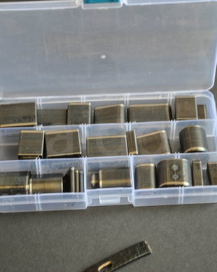 Set  unelte decupat pielea