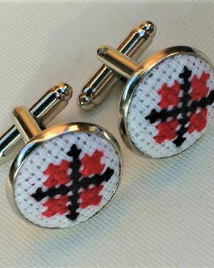 Butoni pentru camasi - broderie populara