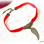 Colier Choker Aripa roșie