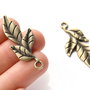 Charm  / pandantiv - frunza bronz antichizat - element vegetal metalic