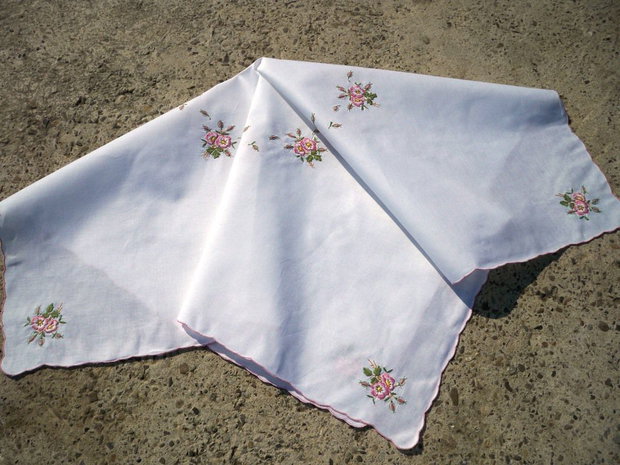 Broderie 1-428